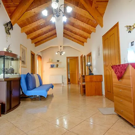 Simona's Loft Apartment
